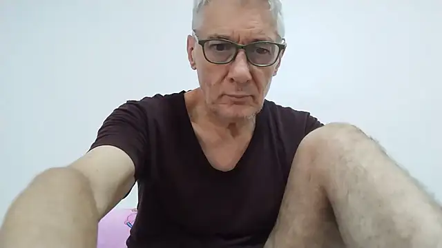 BIGUNCUTHARDCOCK online show from June 4, 2026, 12:05 am