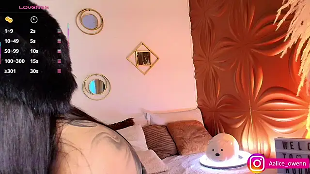 Snapshot of Aliceowenn chatting on September 28, 2025, 10:48 pm Aliceowenn online show from September 28, 2025, 10:48 pm