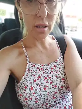 blondyruby online show from June 2, 2026, 3:03 pm