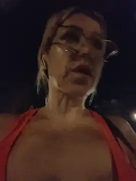 Snapshot of blondyruby chatting on June 28, 2026, 8:37 pm blondyruby online show from June 28, 2026, 8:37 pm