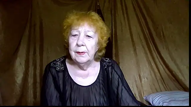  Estelitta 5 online show from July 13, 2026, 9:34 am
