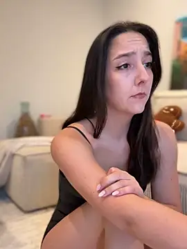  Juliette online show from December 5, 2025, 4:14 pm