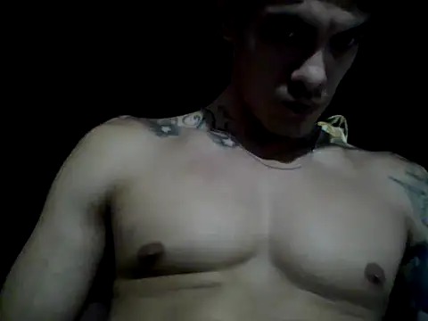 Snapshot of Skater29xx2 chatting on December 11, 2024, 9:23 pm Skater29xx2 online show from December 11, 2024, 9:23 pm