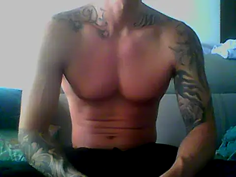 Snapshot of Skater29xx2 chatting on February 14, 2025, 3:05 pm Skater29xx2 online show from February 14, 2025, 3:05 pm