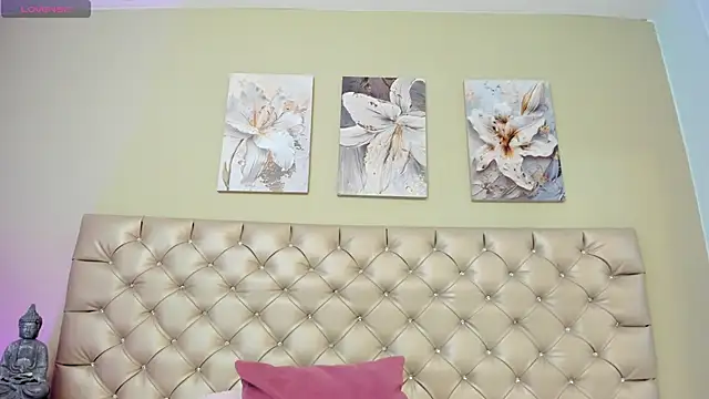 Snapshot of sophiia_grey_1 chatting on March 18, 2025, 11:31 pm sophiia grey 1 online show from March 18, 2025, 11:31 pm