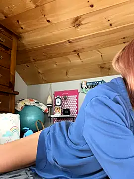 Snapshot of DanaeJustine chatting on October 16, 2025, 4:41 pm DanaeJustine online show from October 16, 2025, 4:41 pm