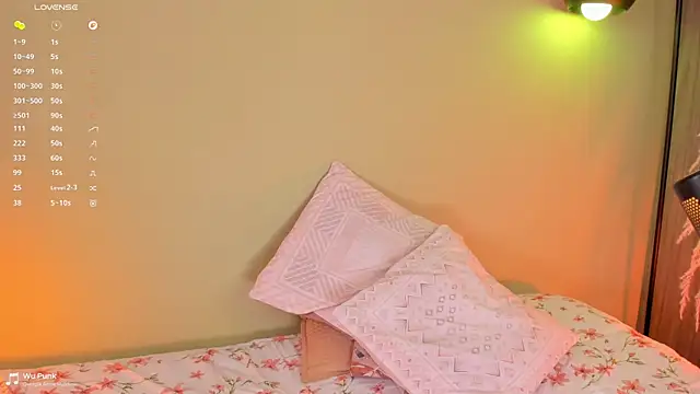 orchide  online show from May 13, 2026, 10:38 pm