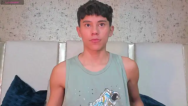 Angel esteban fx online show from March 1, 2025, 4:26 am