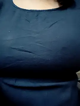 Snapshot of Anamika_24 chatting on October 9, 2025, 2:31 am Anamika 24 online show from October 9, 2025, 2:31 am