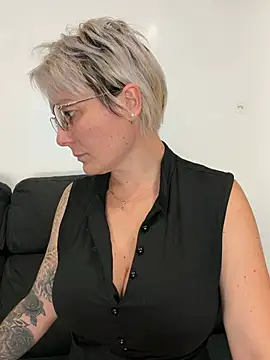 marinella07 online show from June 26, 2026, 7:35 am