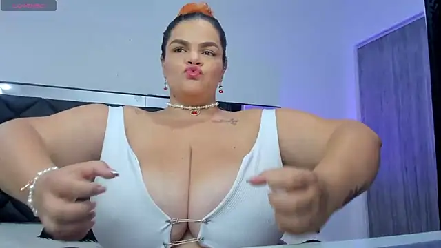 Sara Thompsoon online show from December 13, 2024, 11:55 am