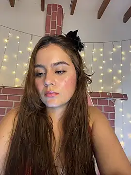 Juanelopez1 online show from June 15, 2026, 1:30 am