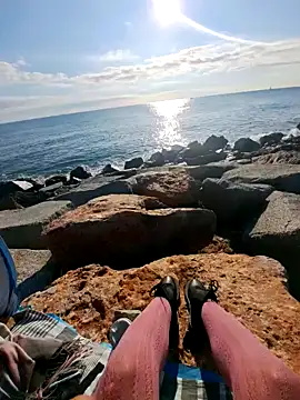 Snapshot of SexyErola27 chatting on December 15, 2024, 9:45 am SexyErola27 online show from December 15, 2024, 9:45 am