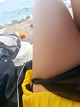 Snapshot of SexyErola27 chatting on January 25, 2025, 2:47 pm SexyErola27 online show from January 25, 2025, 2:47 pm