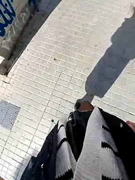 Snapshot of SexyErola27 chatting on February 24, 2025, 10:15 am SexyErola27 online show from February 24, 2025, 10:15 am