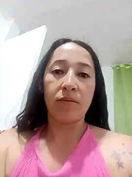 emilypoppy3 online show from February 4, 2026, 9:09 pm