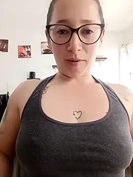 emilypoppy3 online show from March 9, 2026, 8:35 pm