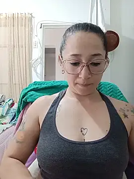 Snapshot of emilypoppy3 chatting on June 10, 2026, 7:02 pm emilypoppy3 online show from June 10, 2026, 7:02 pm