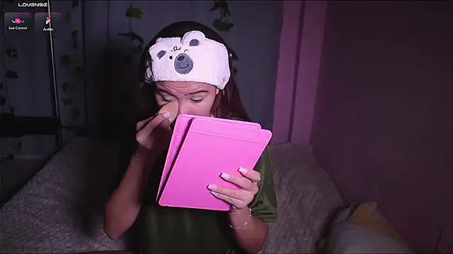 Snapshot of IsabellaFerreiraa chatting on February 7, 2025, 6:03 am IsabellaFerreiraa online show from February 7, 2025, 6:03 am