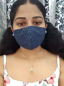 Angleannie online show from September 13, 2025, 5:13 pm