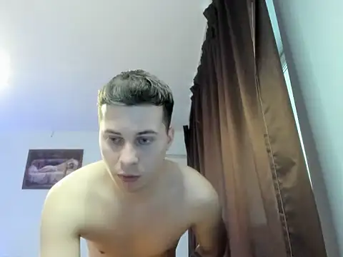 Dreamboy24 online show from February 5, 2026, 1:27 pm