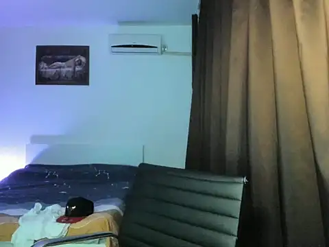 Dreamboy24 online show from April 6, 2026, 7:15 pm