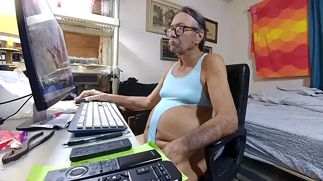 jamietbackcockslut online show from October 27, 2025, 12:20 pm