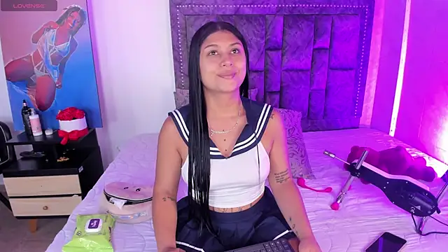 CandyRoxx1  online show from June 3, 2026, 6:35 pm