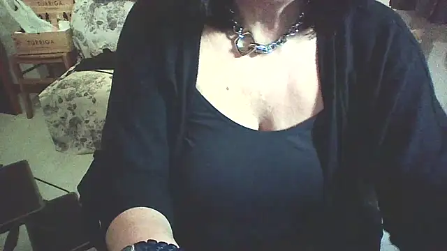 Snapshot of 45marina45 chatting on February 2, 2026, 3:44 pm 45marina45 online show from February 2, 2026, 3:44 pm