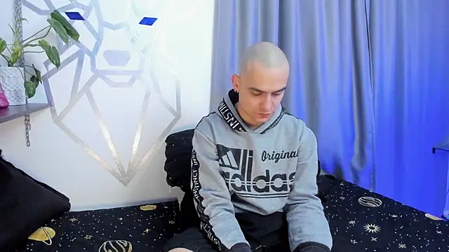 Aron-santoro online show from January 19, 2025, 4:44 am