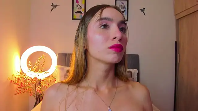 im sarah34 online show from December 16, 2024, 5:59 am