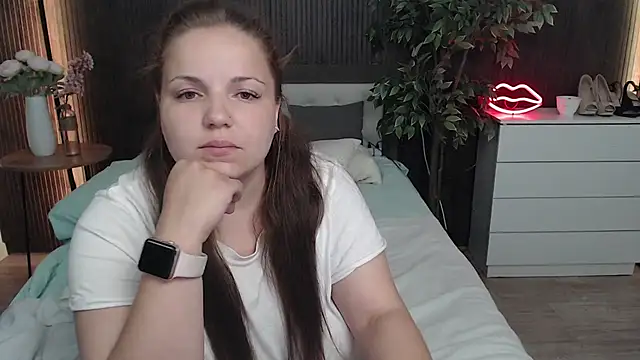 Snapshot of Crazyy_girl_ chatting on July 10, 2026, 4:39 am Crazyy girl online show from July 10, 2026, 4:39 am