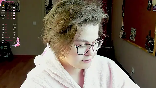 Sashy Way online show from December 11, 2024, 11:32 pm