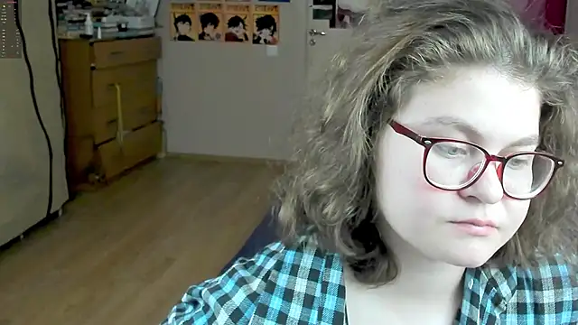 Sashy Way online show from October 25, 2025, 9:20 pm