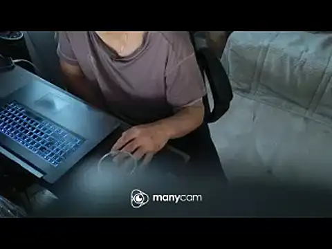 lolacharlyxh online show from January 30, 2025, 2:04 pm