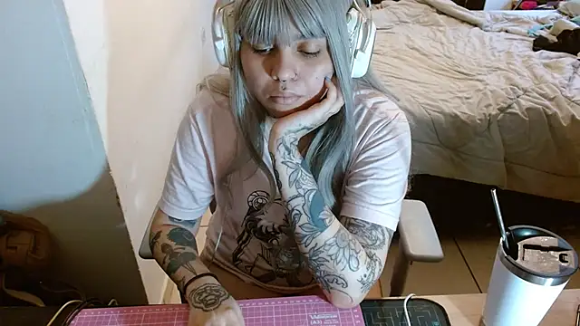 Snapshot of missangieangel chatting on January 30, 2025, 7:37 pm missangieangel online show from January 30, 2025, 7:37 pm