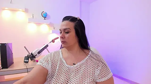 martina foxy  online show from October 18, 2025, 12:50 pm