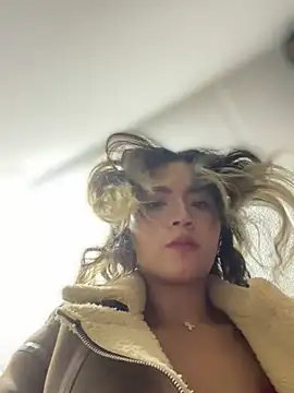 Snapshot of Mila_Morgan chatting on February 16, 2025, 8:22 pm Mila Morgan online show from February 16, 2025, 8:22 pm