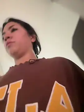 Mila Morgan online show from February 4, 2026, 2:34 pm