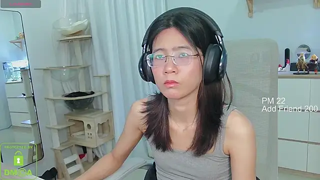 littlemiilk online show from October 10, 2025, 8:57 am