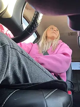 Snapshot of MerlinDave chatting on January 15, 2025, 7:05 am MerlinDave online show from January 15, 2025, 7:05 am