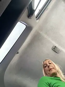 Snapshot of MerlinDave chatting on February 24, 2025, 4:49 am MerlinDave online show from February 24, 2025, 4:49 am