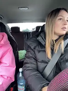 Snapshot of MerlinDave chatting on March 6, 2025, 1:27 am MerlinDave online show from March 6, 2025, 1:27 am