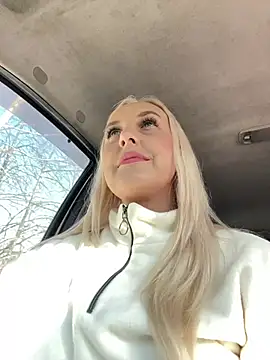 Snapshot of MerlinDave chatting on March 12, 2025, 4:19 am MerlinDave online show from March 12, 2025, 4:19 am