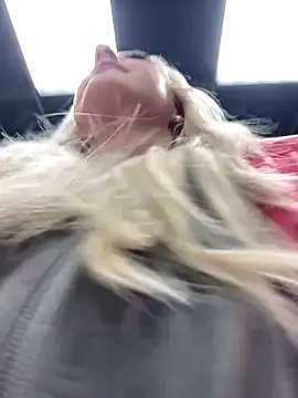 Snapshot of MerlinDave chatting on October 10, 2025, 1:26 am MerlinDave online show from October 10, 2025, 1:26 am