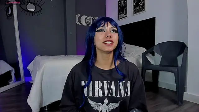 Snapshot of Raven_Witch_ chatting on March 2, 2025, 9:11 pm Raven Witch online show from March 2, 2025, 9:11 pm