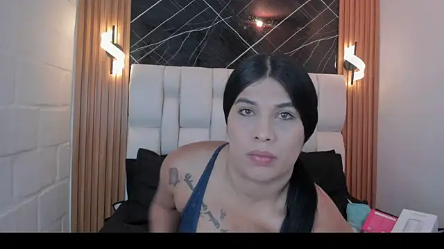 sarajhonson dl online show from September 19, 2025, 12:39 pm