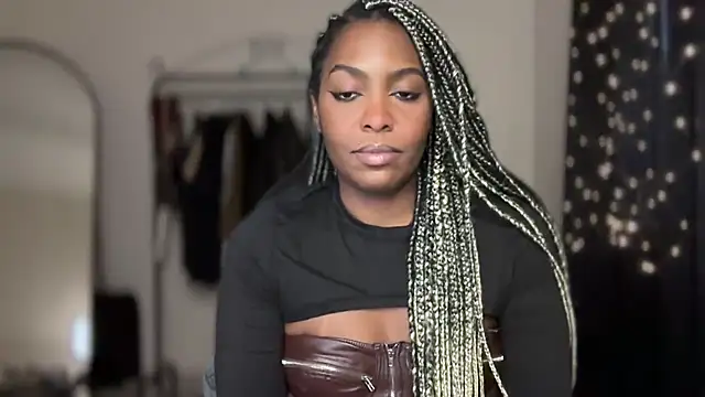 marisilva br online show from November 4, 2025, 8:30 pm