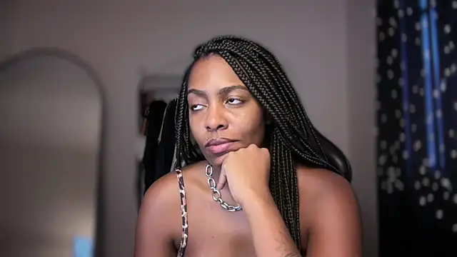 marisilva br online show from December 16, 2025, 4:12 pm