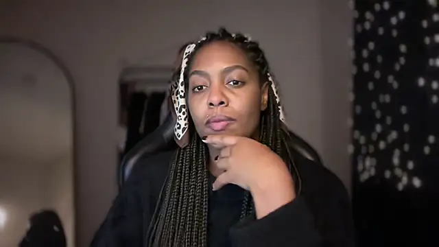 marisilva br online show from December 19, 2025, 3:35 am